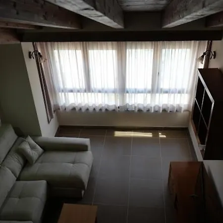 Turisticos Empecinado شقة